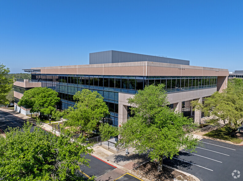 6500 River Place Blvd, Austin, TX for lease - Building Photo - Image 1 of 20