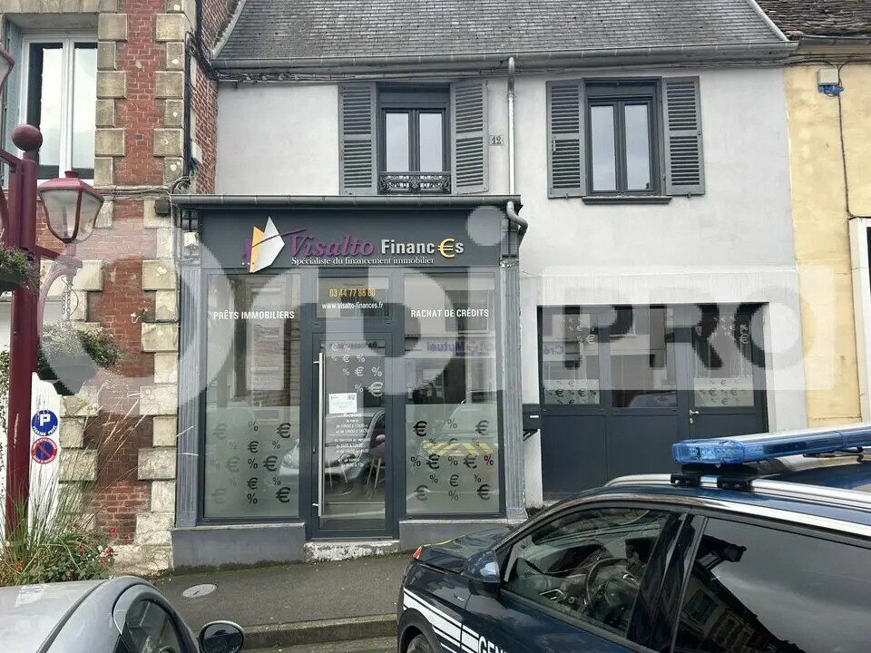 Office in Saint-Just-en-Chaussée for lease Building Photo- Image 1 of 7