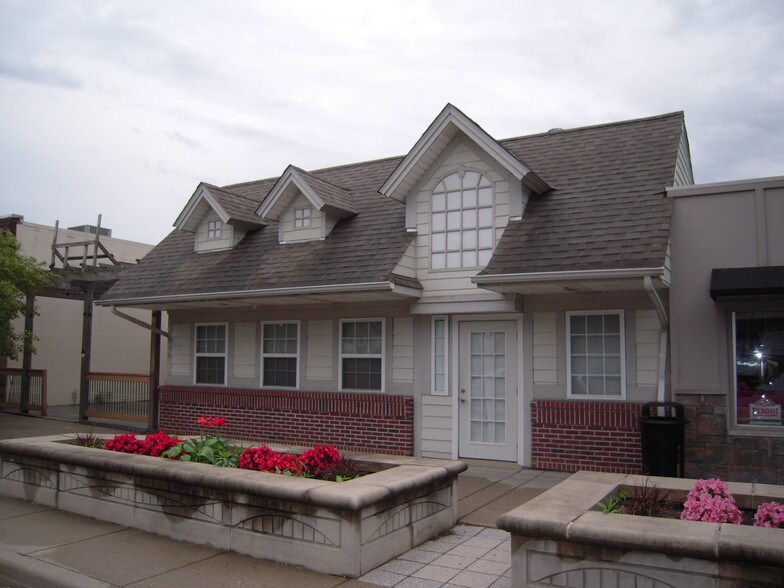 2936 Highway Ave, Highland, IN for sale - Primary Photo - Image 1 of 1