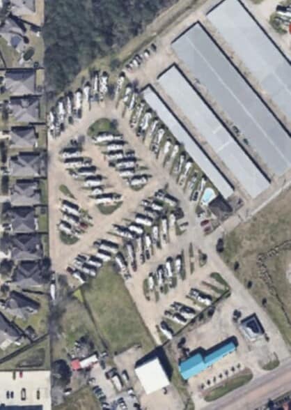 217 FM 517 W, Dickinson, TX for lease - Building Photo - Image 2 of 3