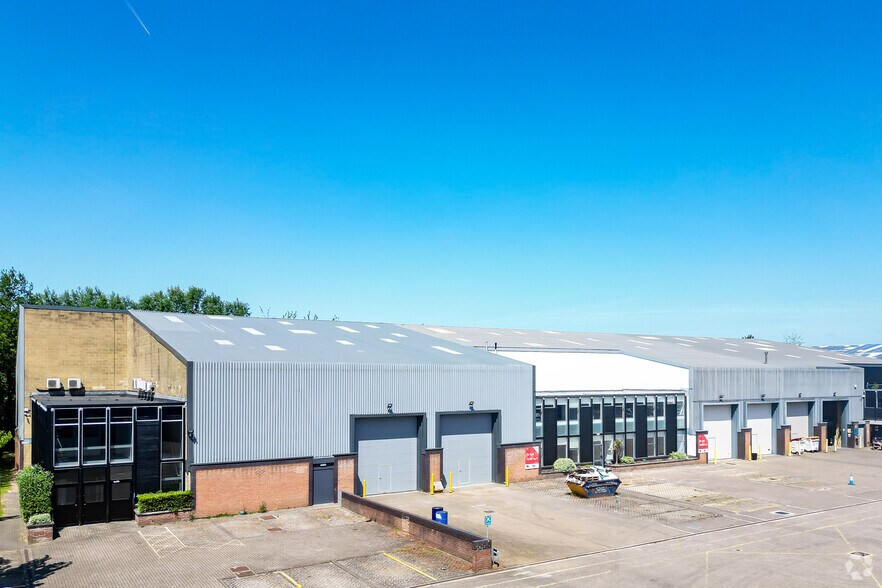 First Ave, Marlow for sale - Primary Photo - Image 1 of 1