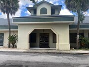 859 Park Ave, Orange Park FL - Live-Work Space