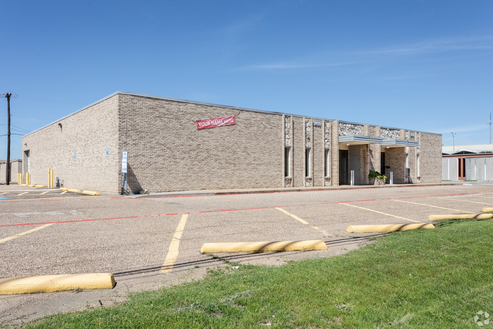 901-905 S Jupiter Rd, Garland, TX for sale Primary Photo- Image 1 of 1