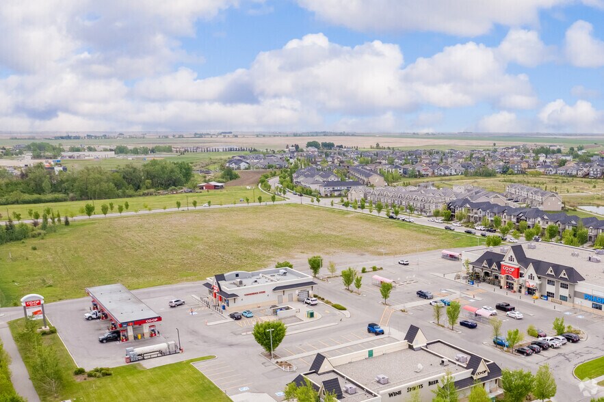 1227-1230 3rd St SE, High River, AB for sale - Building Photo - Image 1 of 1