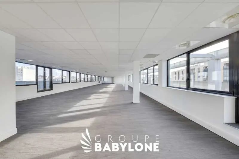 Office in Paris for lease Building Photo- Image 1 of 11