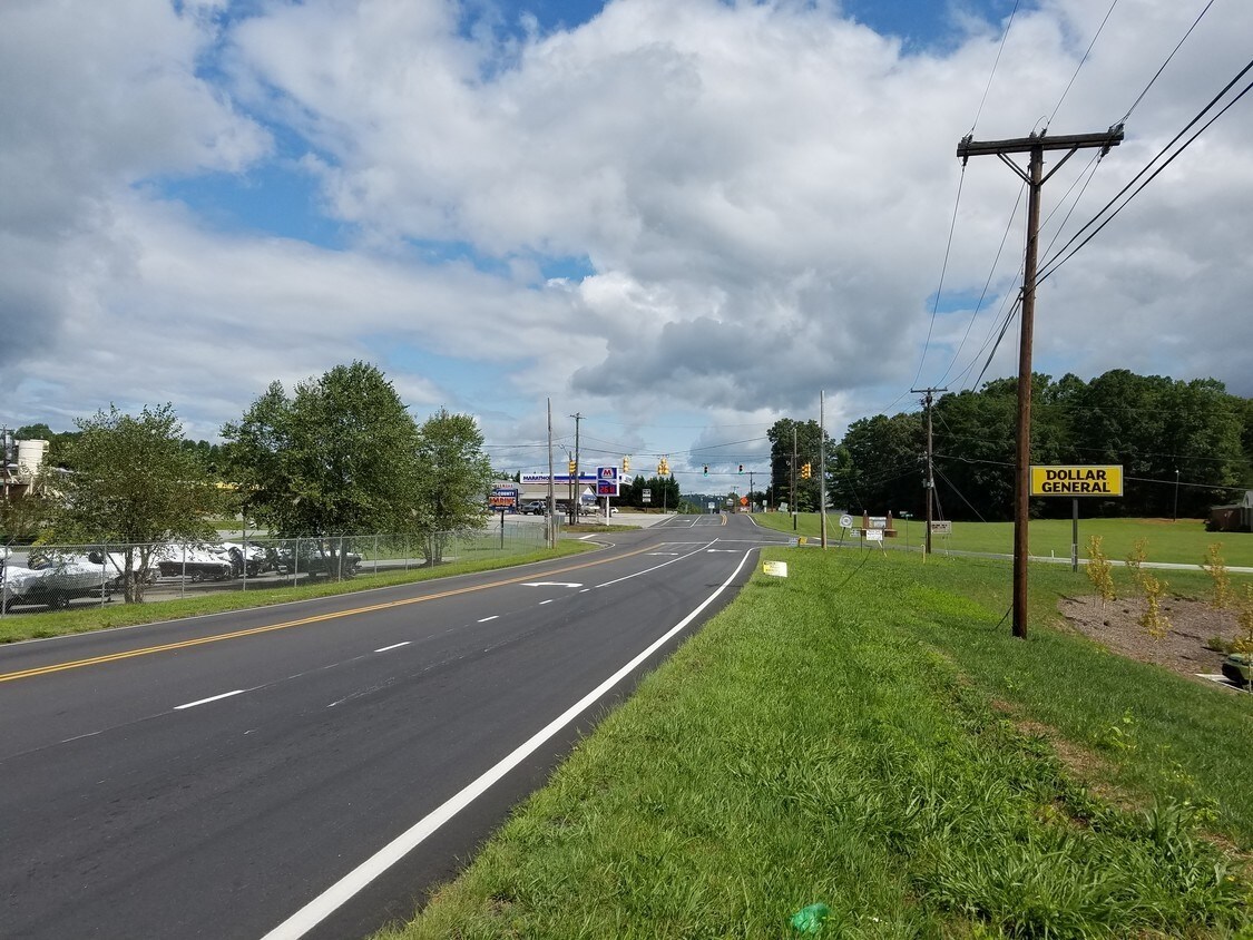 03 Connelly Springs Rd, Granite Falls, NC 28630