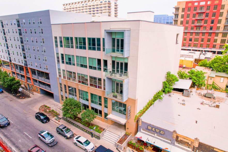 1705 Guadalupe St, Austin, TX for sale - Building Photo - Image 1 of 46