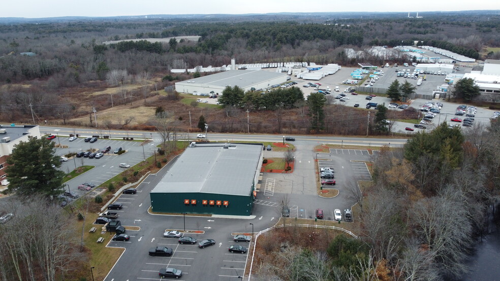 1256 W Central St, Franklin, MA for lease - Building Photo - Image 3 of 7