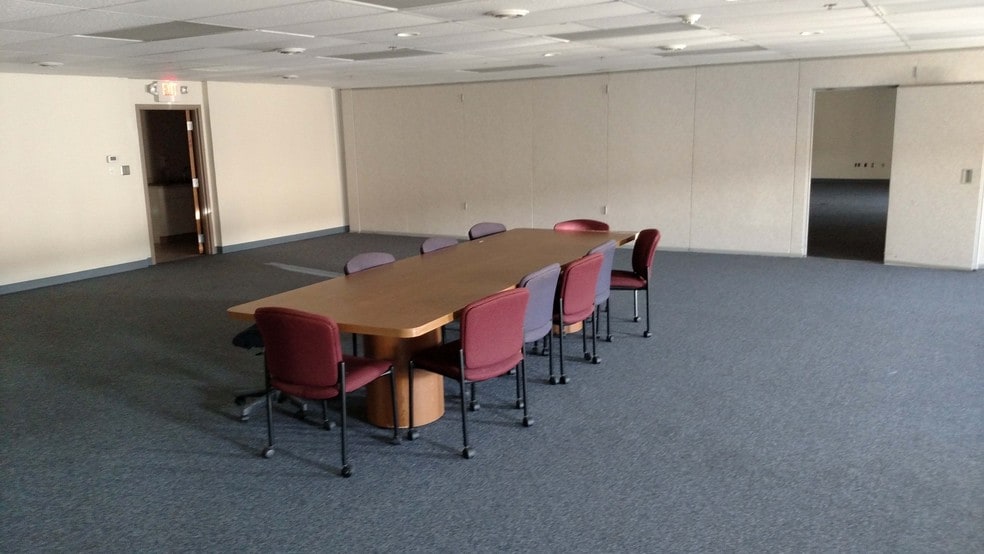 800 Park Ave W, Mansfield, OH for sale - Interior Photo - Image 3 of 8