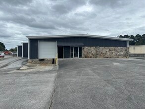 6125 Airways Blvd, Chattanooga, TN for lease Building Photo- Image 2 of 11