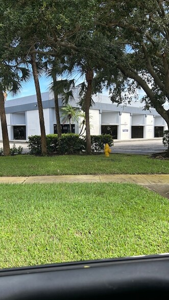 10267-10297 NW 46th St, Sunrise, FL for sale - Building Photo - Image 1 of 11