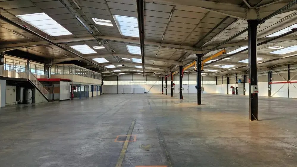 4 Route Du Dôme, Chaponost for lease Interior Photo- Image 1 of 5