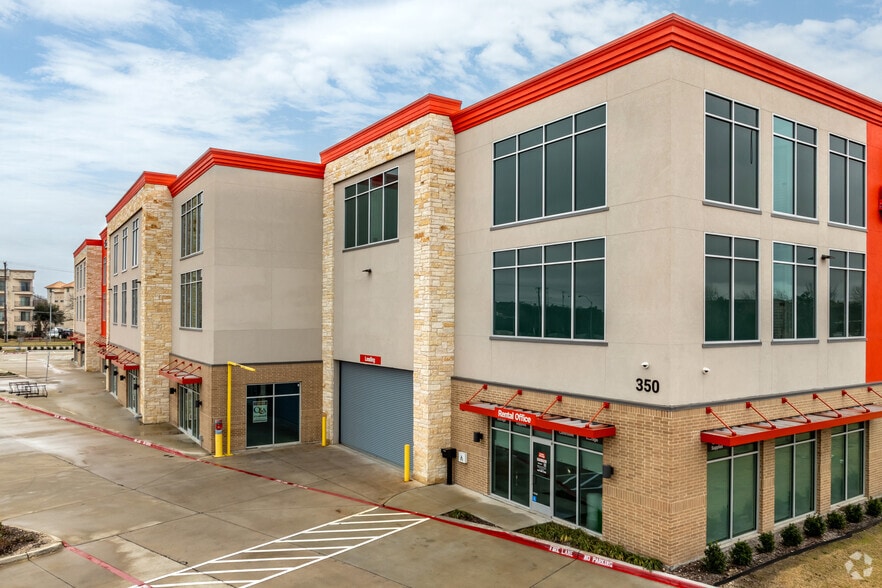 350 E Buckingham Rd, Richardson, TX for lease - Building Photo - Image 2 of 16