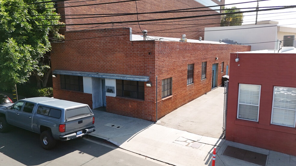 11856 Mississippi Ave, Los Angeles, CA for sale - Building Photo - Image 3 of 25