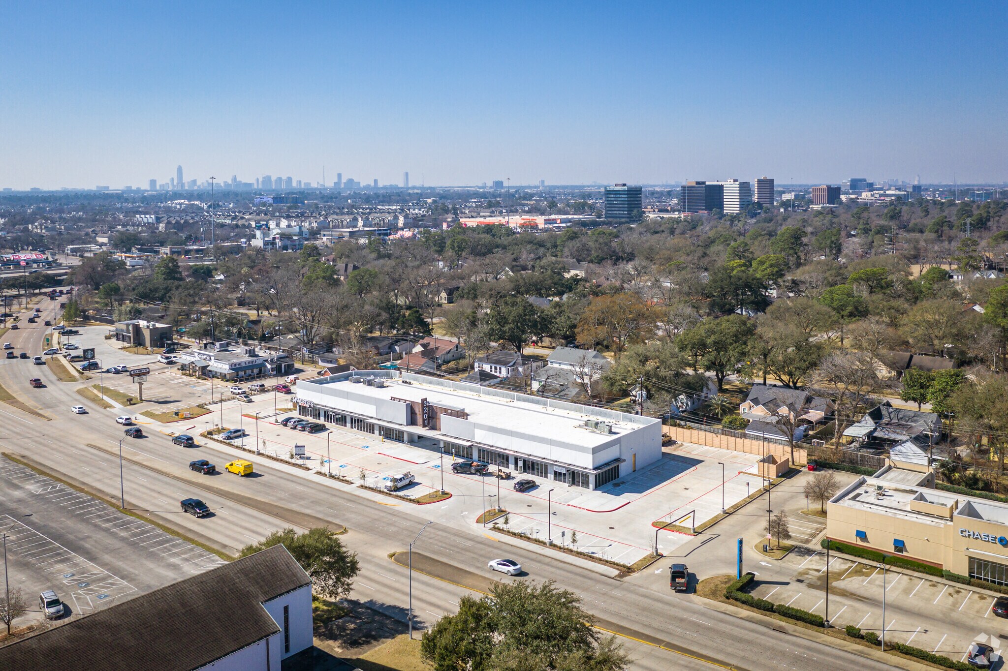 3201 N Shepherd Dr, Houston, TX 77018 Block 14 Shopping Center