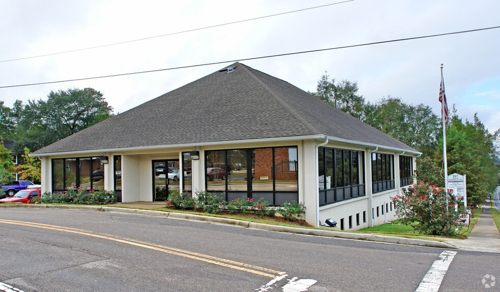 267 John Knox Rd, Tallahassee, FL for lease - Building Photo - Image 2 of 11