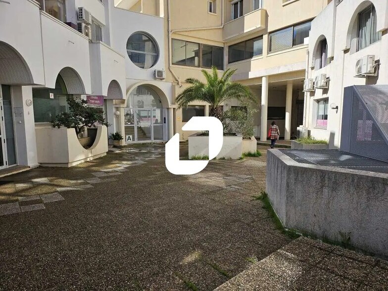 Retail in Montpellier for lease - Building Photo - Image 2 of 12
