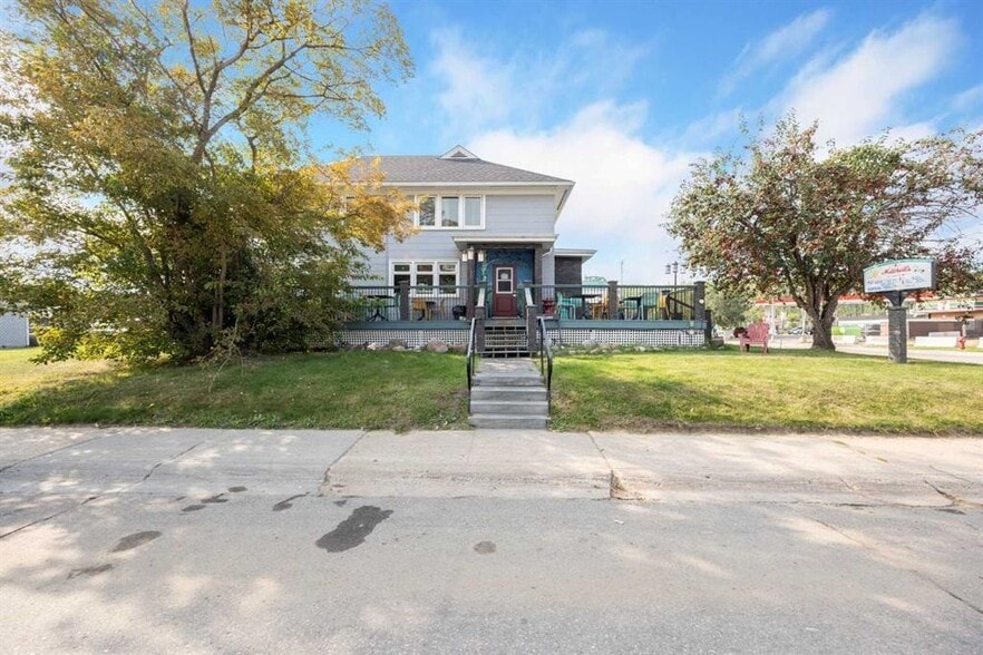 10015 Main St, Fort McMurray, AB for sale - Building Photo - Image 2 of 35