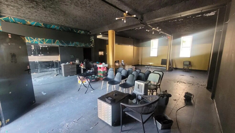 Retail in Montpellier for sale - Interior Photo - Image 3 of 6