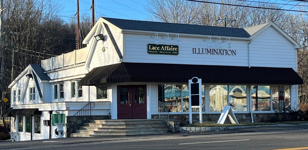 23 Danbury Rd, Wilton, CT for lease - Primary Photo - Image 1 of 12