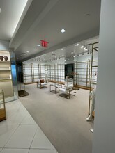 681 Fifth Ave, New York, NY for lease Interior Photo- Image 2 of 5