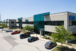 Pointe Fenton - Warehouse