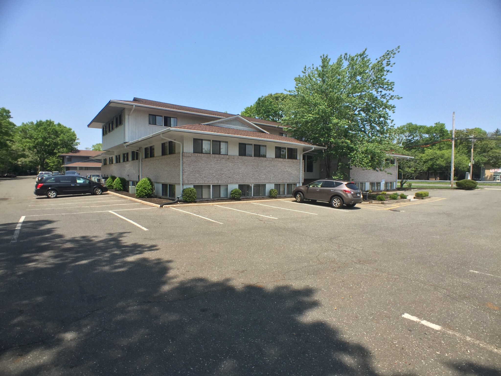 500 Commack Rd Commack Ny - 4cbbgpb