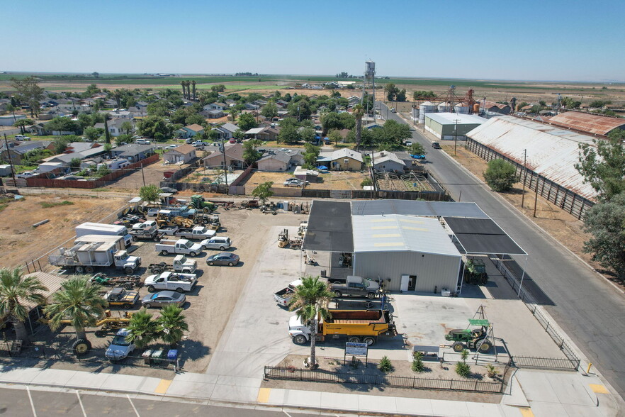 20389 Main st, Stratford, CA for sale - Primary Photo - Image 1 of 38