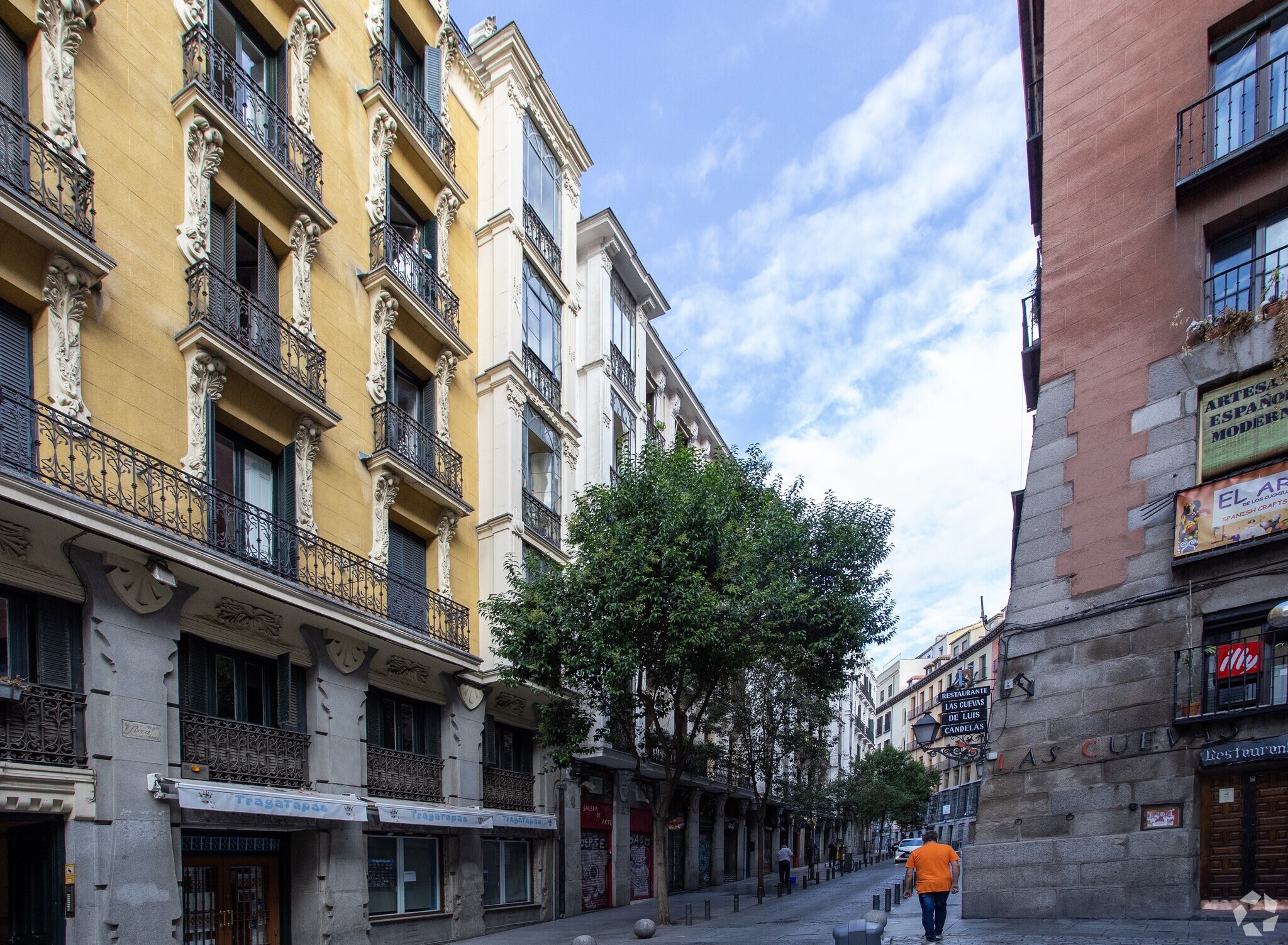 Calle de la Cava Baja, 6, Madrid, Madrid for lease Primary Photo- Image 1 of 4