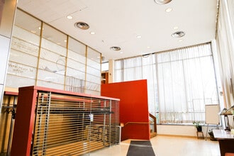 190 Amsterdam Ave, New York, NY for lease Lobby- Image 2 of 7