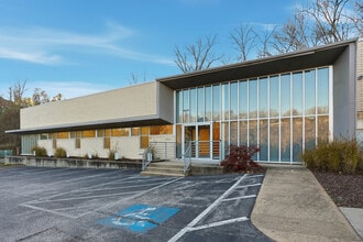 2601 N Walton Blvd, Bentonville, AR for lease Interior Photo- Image 1 of 41