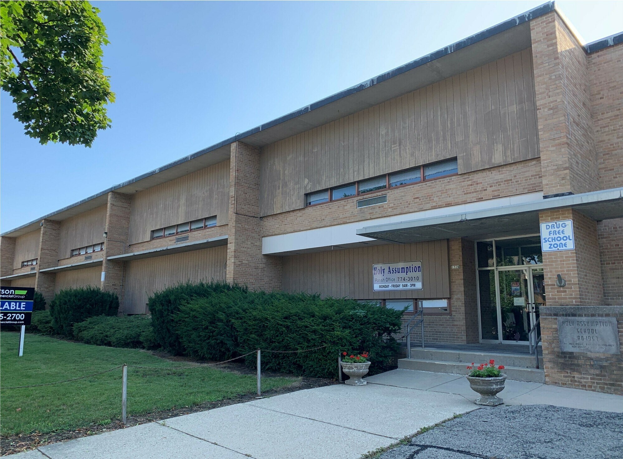 1526 S 72nd St, West Allis, WI for sale Building Photo- Image 1 of 1