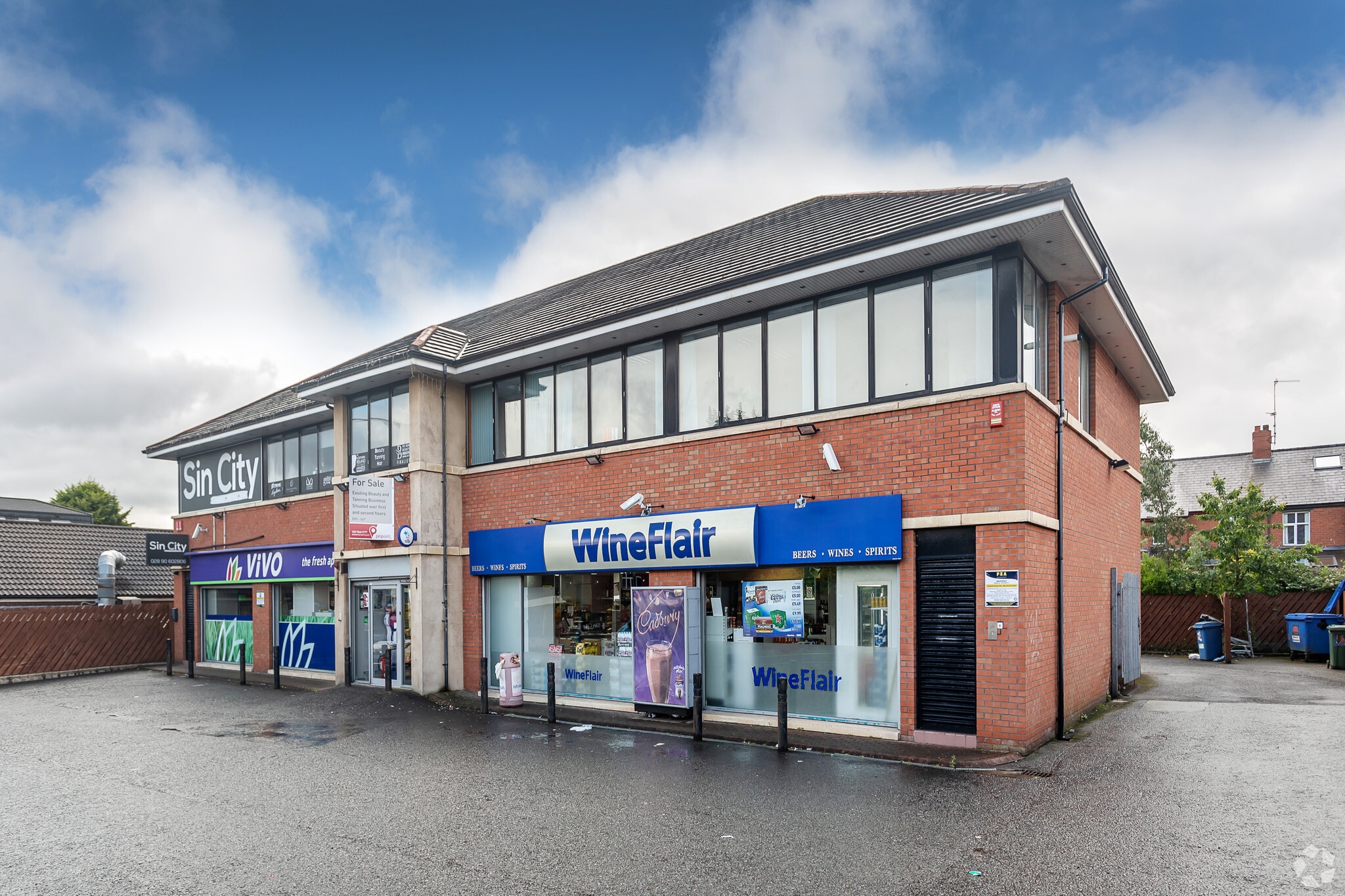 196 Upper Lisburn Rd, Belfast for lease Primary Photo- Image 1 of 3