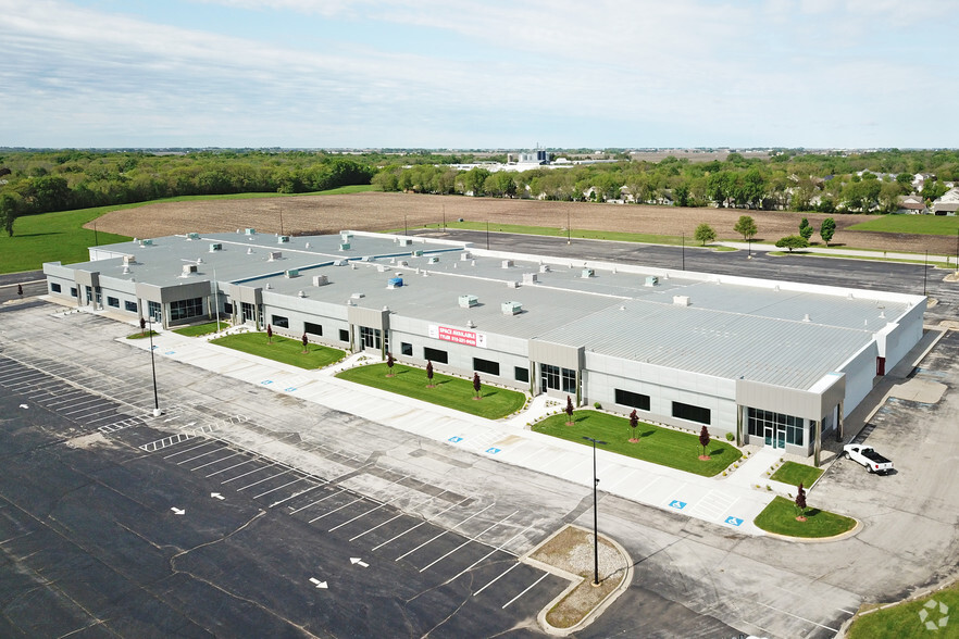 324 Factory Outlet Dr, Story City, IA for sale - Primary Photo - Image 1 of 1