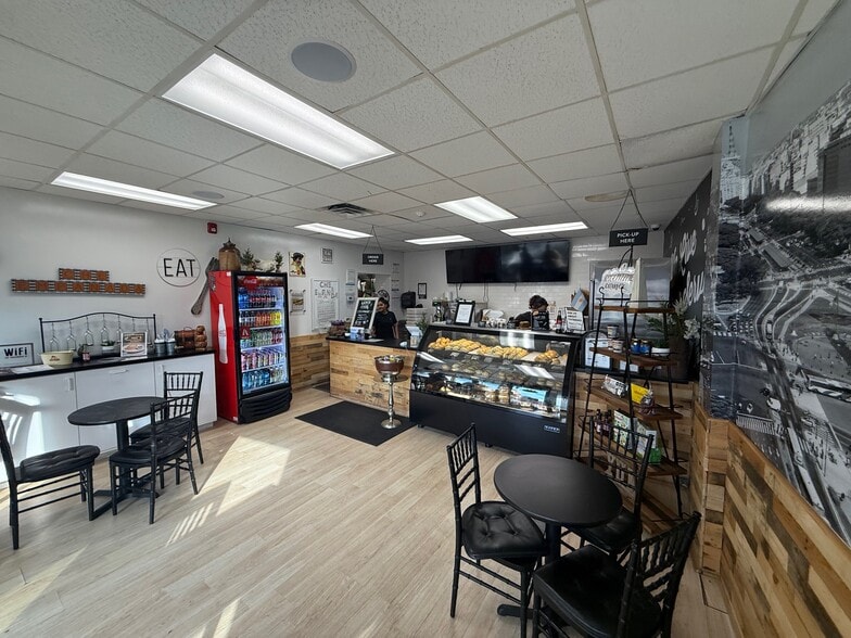 19 Kelley Sq, Worcester, MA for sale - Building Photo - Image 3 of 3