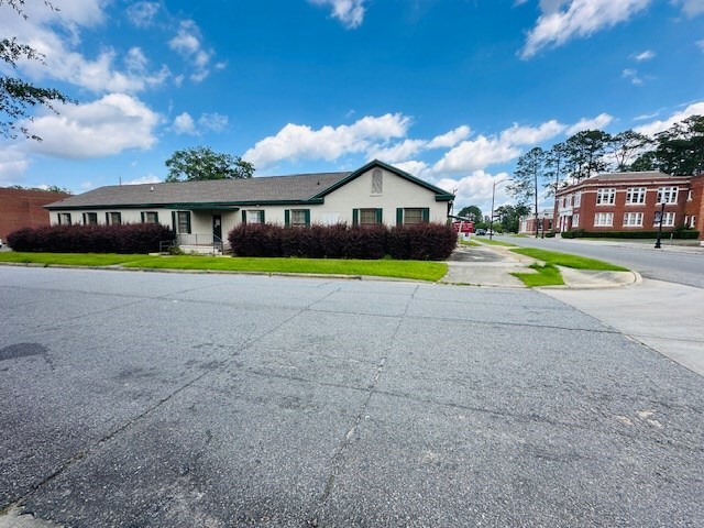 201 W Pine St, Fitzgerald, GA for sale - Building Photo - Image 1 of 1