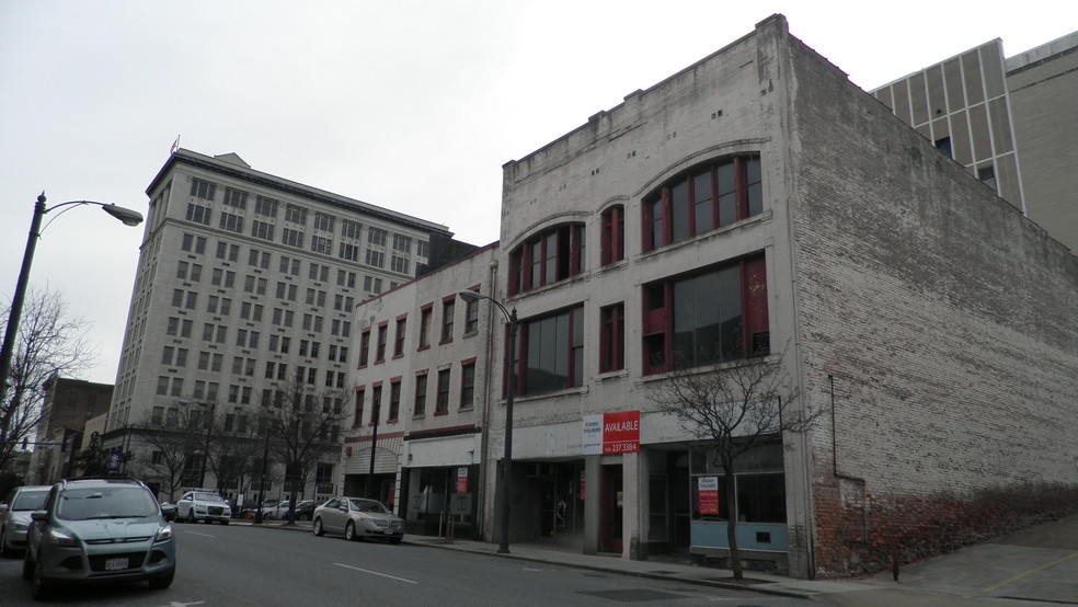 709-715 Main St, Lynchburg, VA for sale - Building Photo - Image 1 of 2