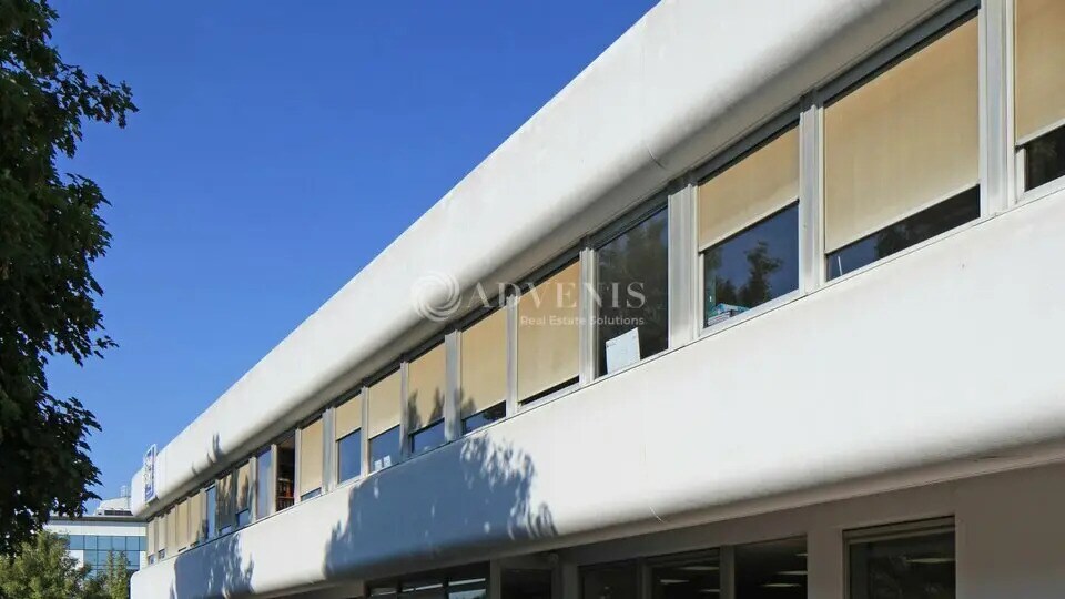 Industrial in Tremblay-en-France for lease - Building Photo - Image 2 of 6