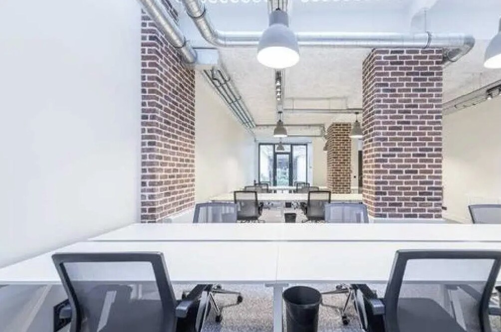 52 Rue Du Faubourg Montmartre, Paris for lease Interior Photo- Image 1 of 3