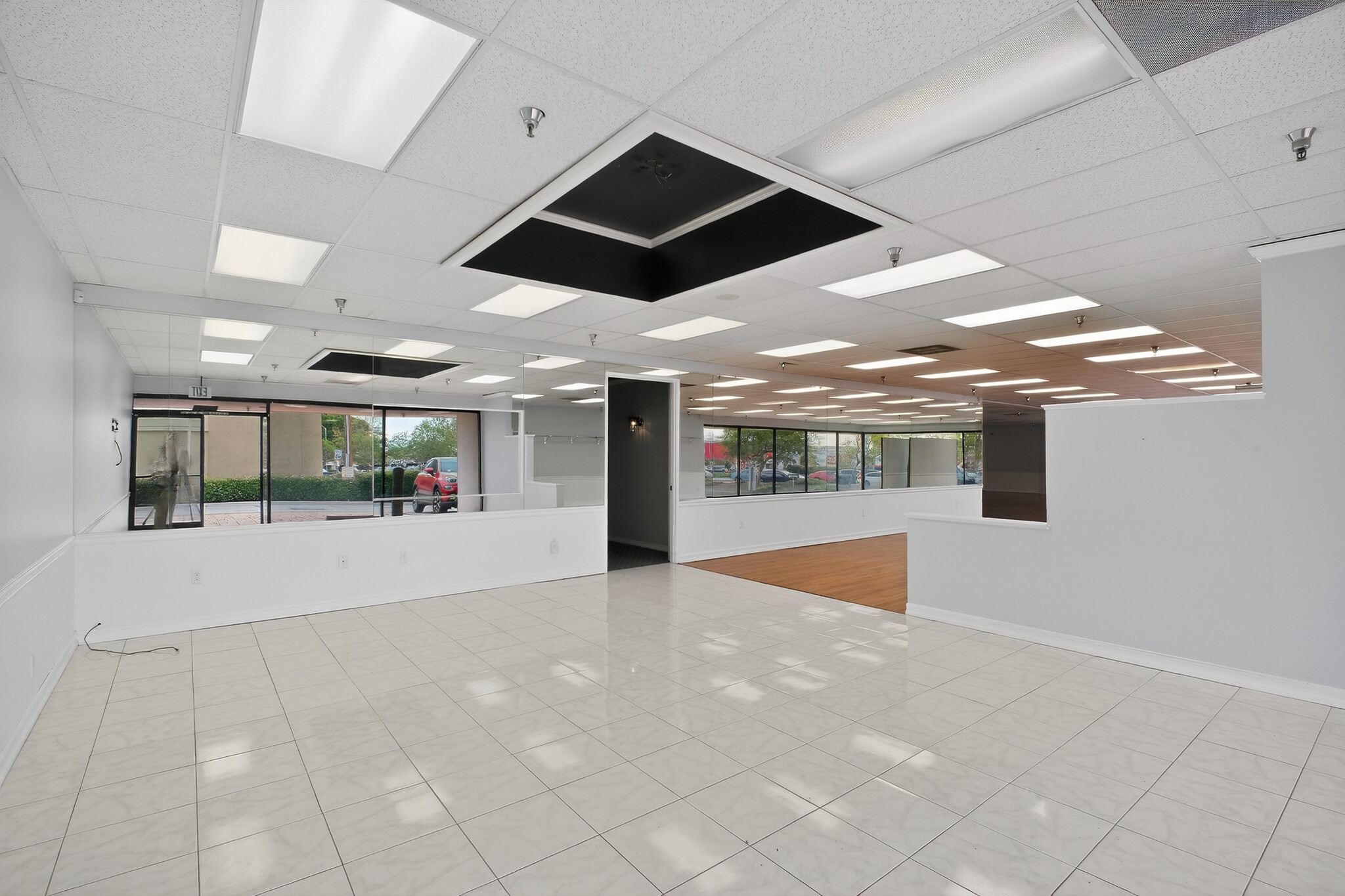 4221 E Main St, Ventura, CA for lease Interior Photo- Image 1 of 12