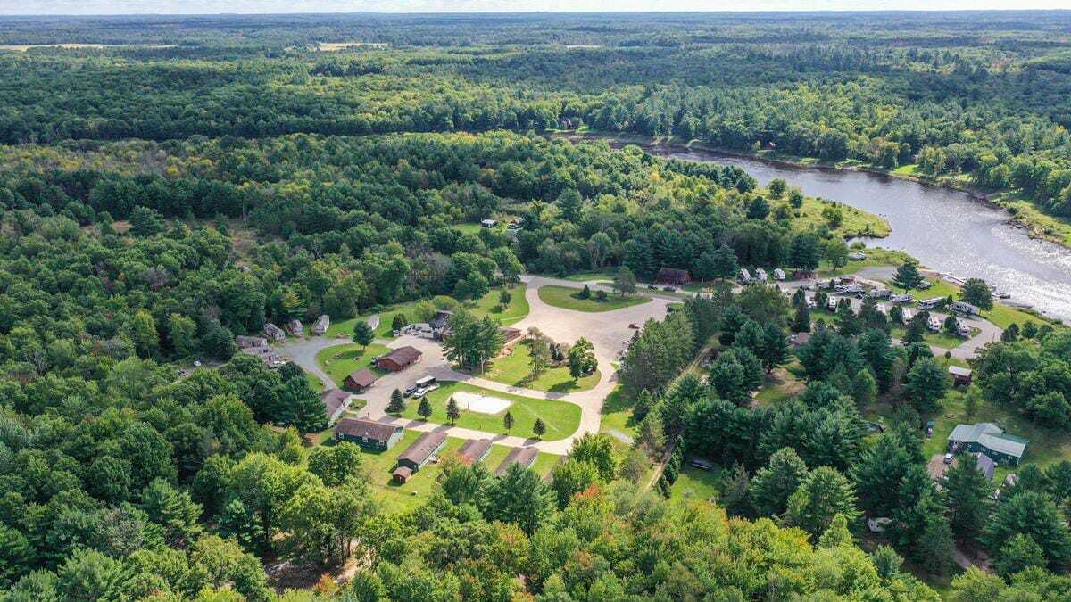 N1035 Riviera Ave, Neillsville, WI 54456