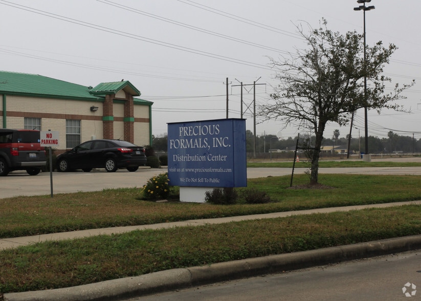 451 Landing Blvd, League City, TX for sale - Building Photo - Image 3 of 13