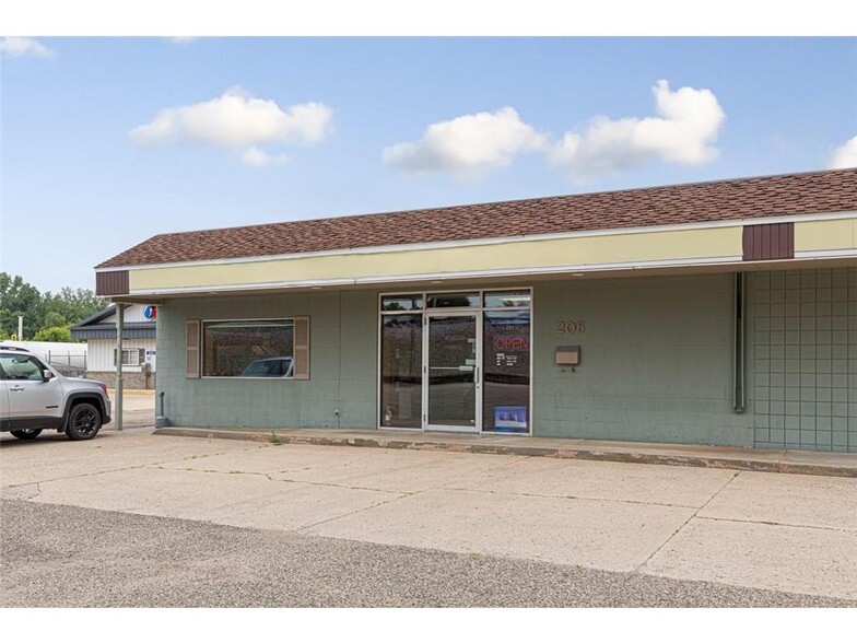 206-208 Mineral Springs Rd, Owatonna, MN for sale - Building Photo - Image 3 of 35