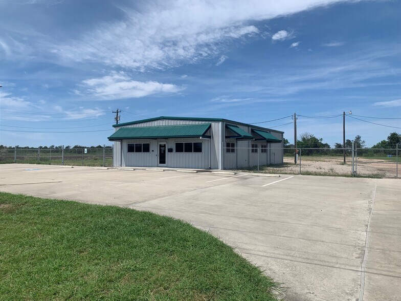 6811 US Hwy 59, Victoria, TX for sale - Primary Photo - Image 1 of 1