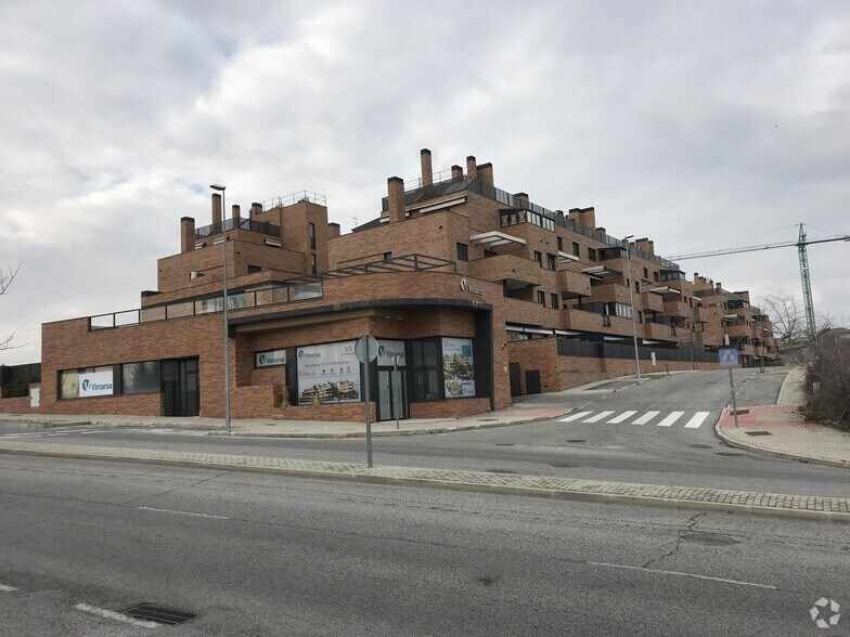 Retail in Colmenar Viejo, Madrid for lease - Building Photo - Image 2 of 2
