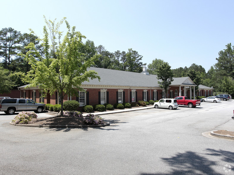 110 Habersham Dr, Fayetteville, GA for lease - Building Photo - Image 1 of 8