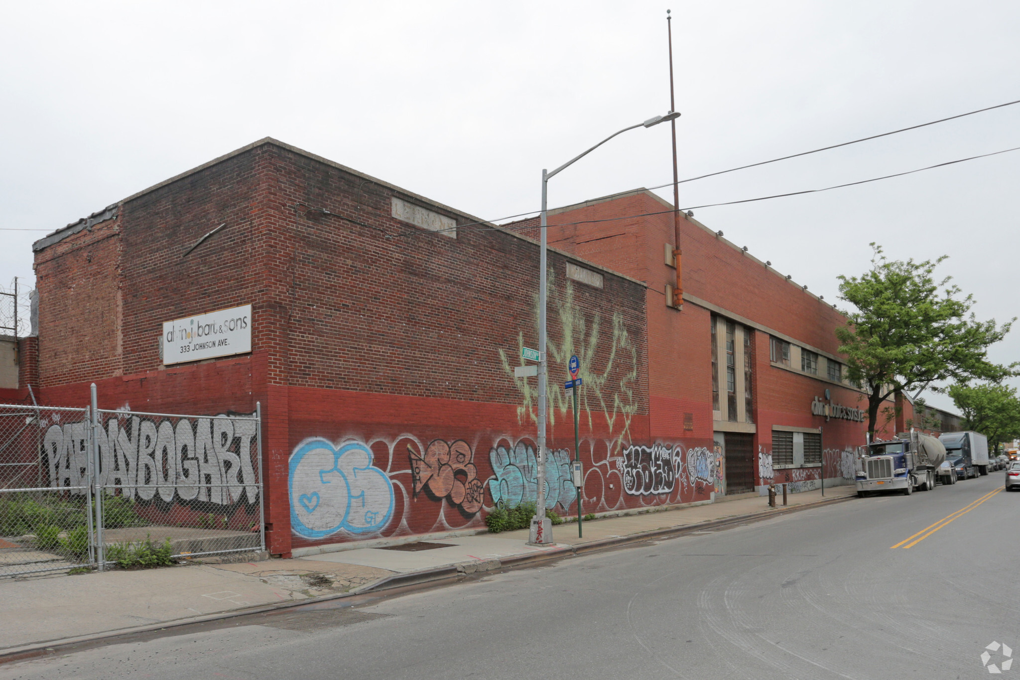 333 Johnson Ave, Brooklyn, NY for sale Primary Photo- Image 1 of 1