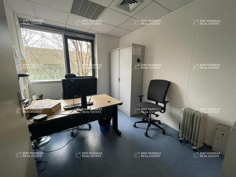 Office in Montpellier for lease - Building Photo - Image 3 of 22