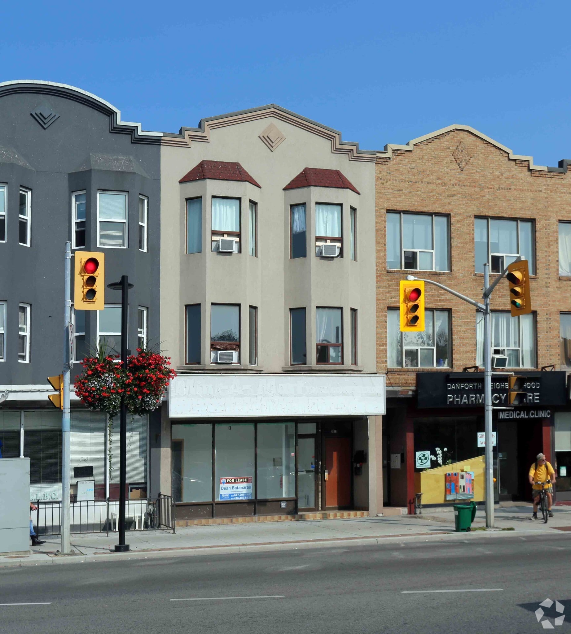 2424 Danforth Ave, Toronto, ON for sale Primary Photo- Image 1 of 1