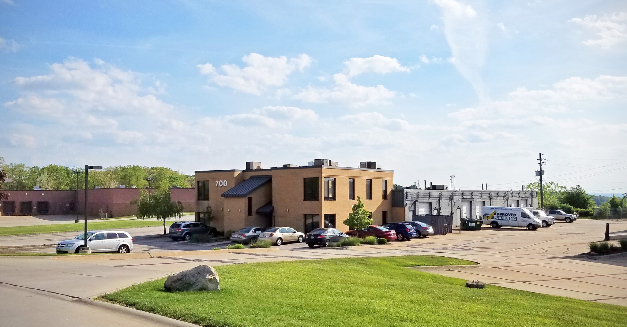 700-790 Ken Mar Industrial Pky, Broadview Heights, OH for lease Building Photo- Image 1 of 2